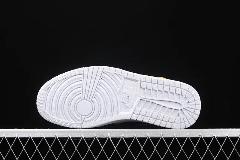 All categories Air Jordan Jordan series basketball shoes Air Jordan 1 Mid Air Jordan 1 Mid OG AJ1 Joe 1 black and yellow Yin Yang top layer mid-top basketball shoes CJ9219-700
